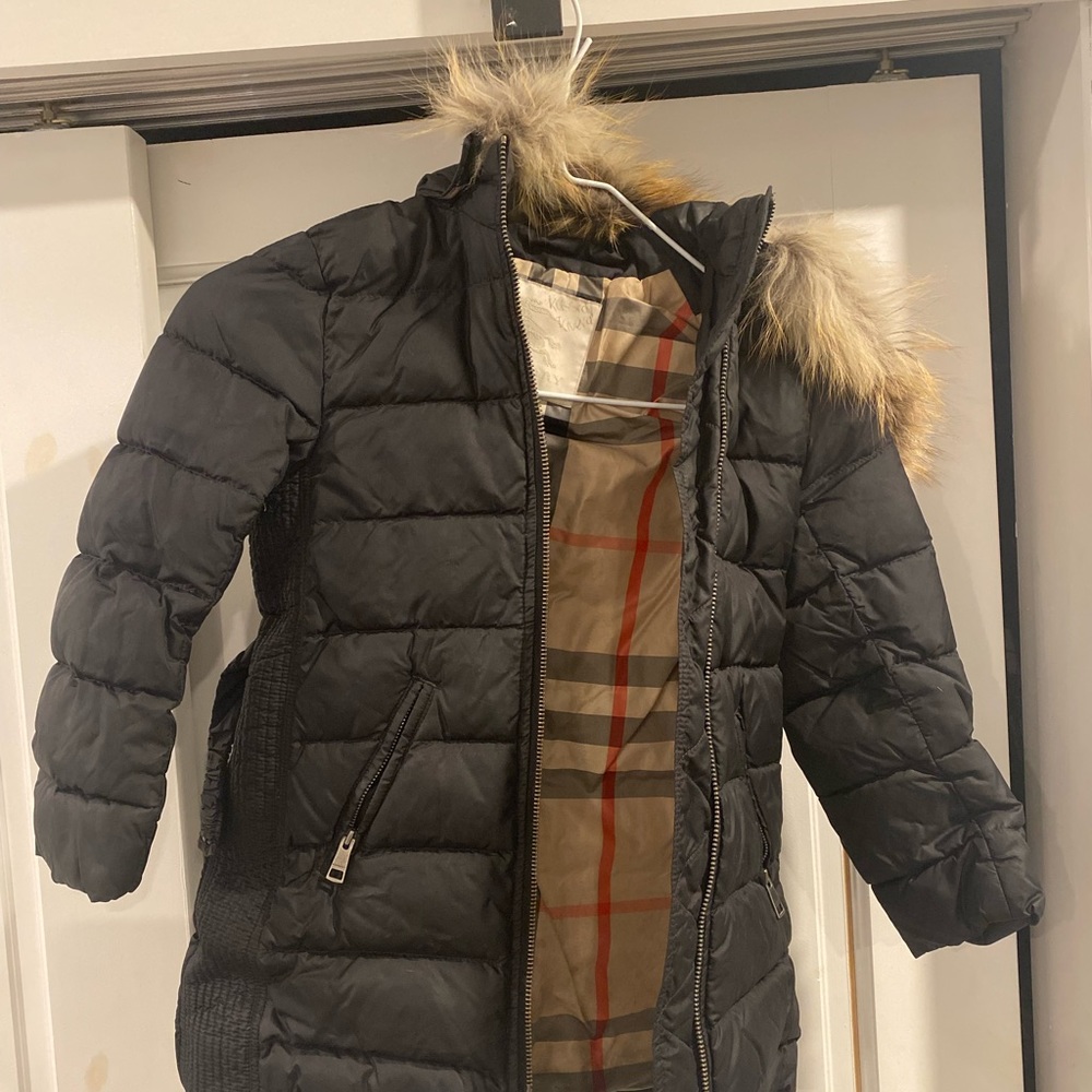 Kids Burberry coat with fur trim and belt